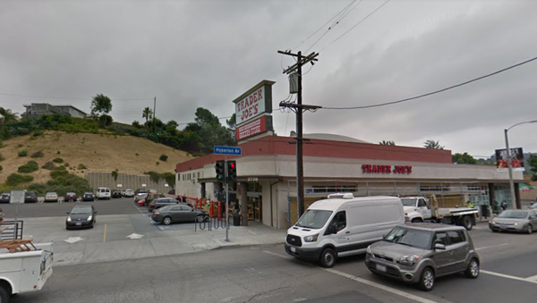 Los Angeles Trader Joe's near intersection of Hyperion Ave and Griffith Park Blvd, the site of a July 21 standoff - Sputnik International