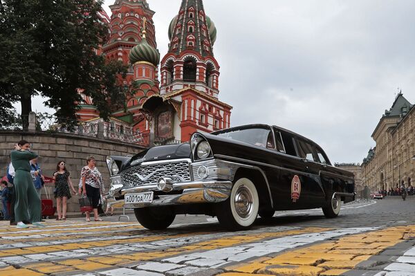 From USSR With Love: Vintage Cars on Display in Moscow - Sputnik International