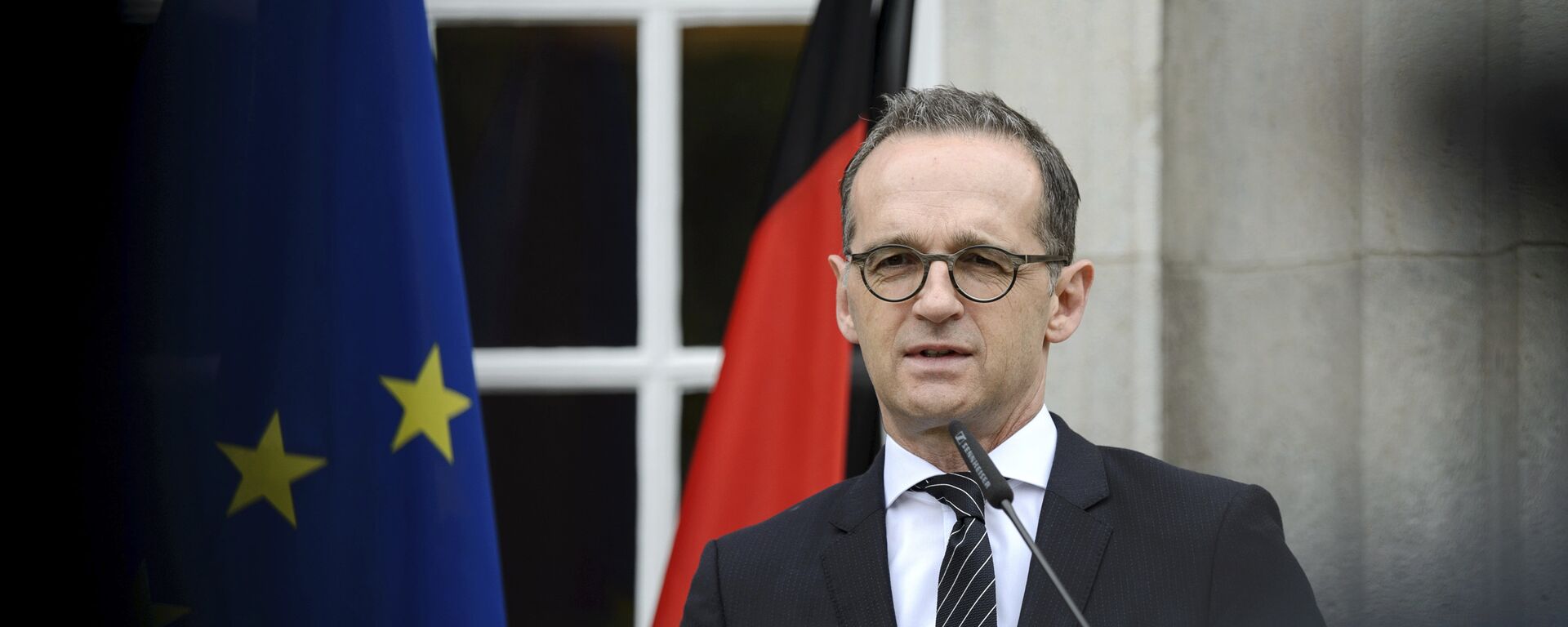 German Foreing Minister Heiko Maas addresses the media during a joint press conference with his counterpart from Hungary, Peter Szijjarto, as part of a meeting in Berlin, Germany, Tuesday, June 5, 2018 - Sputnik International, 1920, 13.07.2022