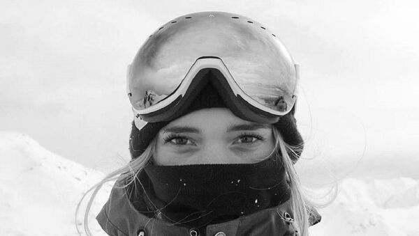 Ellie Soutter-GB Snowboarder - Sputnik International