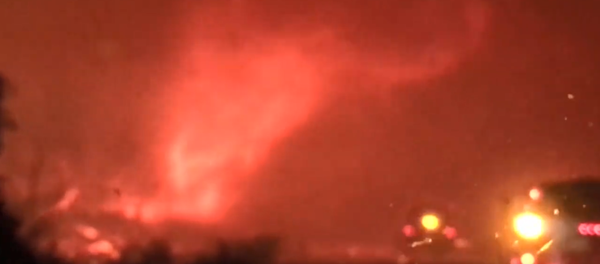 A tornado of fire spotted in the Carr Fire, California A tornado of fire spotted in the Carr Fire, California - Sputnik International