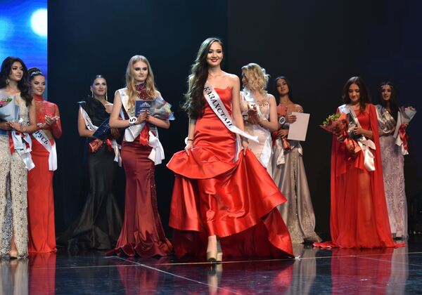 Beauties Compete for Golden Crown of Miss CIS 2018 - Sputnik International