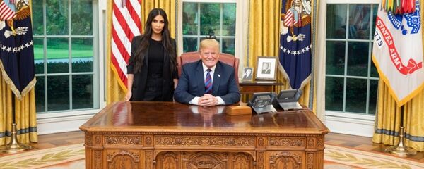 The US President Donald Trump meeting Kim Kardashian in the White House - Sputnik International