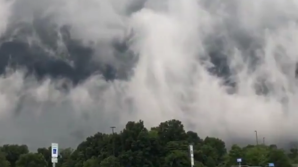Wave-like are caught on camera above the town of Anna, Illinois - Sputnik International