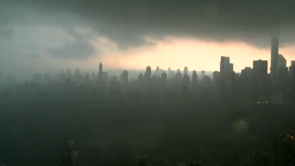 Storm clouds swallow New York City - Sputnik International
