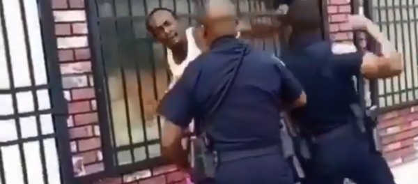 Baltimore cop resigns after video surfaces online, showing him repeatedly punching him and shoving him onto a set of stairs Baltimore cop resigns after video surfaces online, showing him repeatedly punching him and shoving him onto a set of stairs - Sputnik International