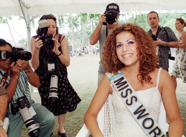 Linor Abargil, Miss World 1998 - Sputnik International