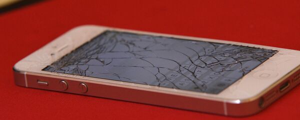 Broken iPhone - Sputnik International