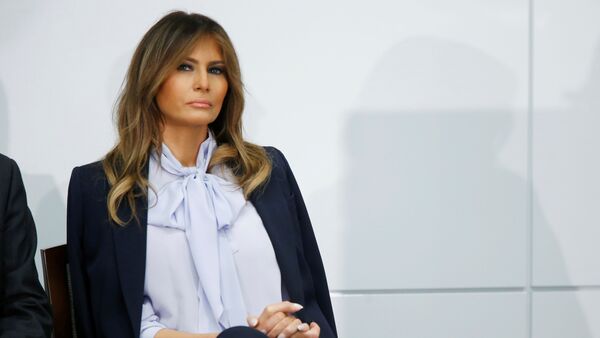 U.S. first lady Melania Trump waits to speak at the Federal Partners in Bullying Prevention (FPBP) Cyberbullying Prevention Summit on “the positive and negative effects of social media on youth” in Rockville, Maryland, U.S., August 20, 2018. - Sputnik International