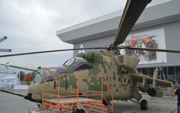 Russian Helicopters Show Off Modern Models at Army 2018 - Sputnik International