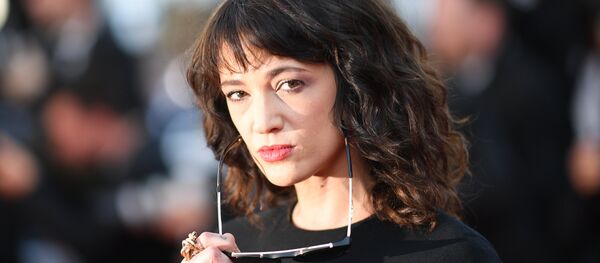 (FILES) In this file photo taken on May 19, 2018 Italian actress Asia Argento poses as she arrives for the closing ceremony and the screening of the film The Man Who Killed Don Quixote at the 71st edition of the Cannes Film Festival in Cannes, southern France (FILES) In this file photo taken on May 19, 2018 Italian actress Asia Argento poses as she arrives for the closing ceremony and the screening of the film The Man Who Killed Don Quixote at the 71st edition of the Cannes Film Festival in Cannes, southern France - Sputnik International