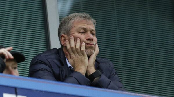 In this file photo dated Saturday, Dec. 19, 2015, Chelsea soccer club owner Roman Abramovich sits in his box before the English Premier League soccer match between Chelsea and Sunderland at Stamford Bridge stadium in London. Russian billionaire Roman Abramovich has received Israeli citizenship after his British visa has not been renewed. An Israeli Immigration and Absorption Ministry official says the Chelsea soccer club owner arrived in Israel Monday and was granted citizenship in accordance with an Israeli law granting that right to people of Jewish descent - Sputnik International
