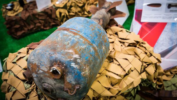A mine made from a gas cylinder shown at the exhibition of weapons taken from Syrian militants as part of the 4th International Military Technical Forum, Army 2018, in Kubinka - Sputnik International