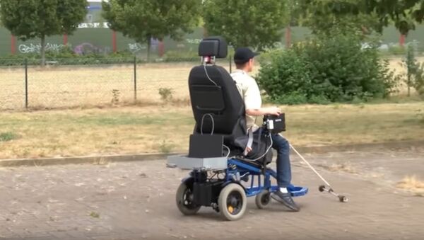 Germany: Man With Poor Vision Invents E-car for the Blind - Sputnik International