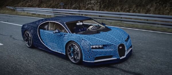The Amazing Life-size LEGO Technic Bugatti Chiron that DRIVES! - Sputnik International