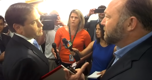 Infowars’ Alex Jones Tells MAGA Rally ‘Walking-Dead Corpse’ Biden to Be 'Removed One Way or Another' - Sputnik International