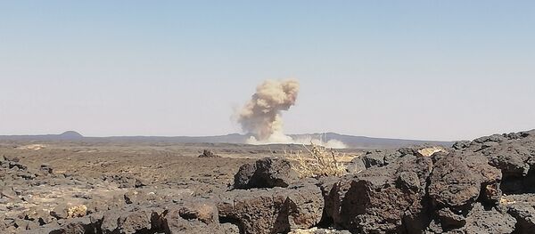 مدفعية الجيش السوري تزلزل داعش في كيلومتراته الأخيرة ببادية السويداء - Sputnik International