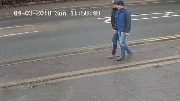 Alexander Petrov and Ruslan Boshirov, who were formally accused of attempting to murder former Russian spy Sergei Skripal and his daughter Yulia in Salisbury, are seen on CCTV on Wilton Road in Salisbury on March 4, 2018 in an image handed out by the Metropolitan Police in London, Britain September 5, 2018 - Sputnik International