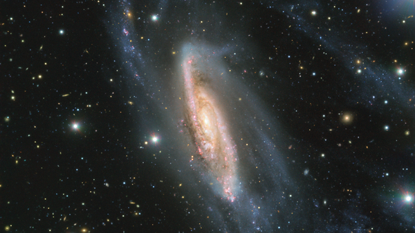 The European Southern Observatory releases fascinating image of a spiral galaxy known as NGC 3981. - Sputnik International