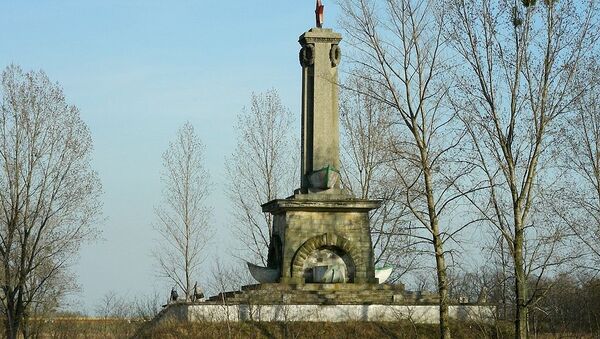 Monument to the Soviet soldiers in Mikolin - Sputnik International