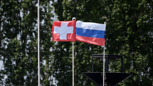 The Swiss and Russian flags (File) - Sputnik International