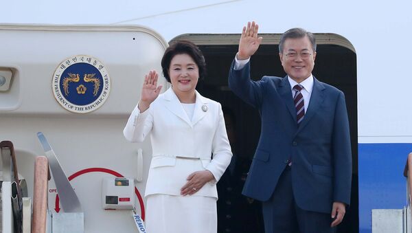South Korean President Moon Jae-in arrived in Pyongyang for his third meeting with North Korean leader Kim Jong-un - Sputnik International
