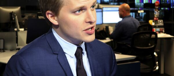 Ronan Farrow, a contributing writer for the New Yorker, speaks with reporters at Associated Press headquarters in New York, Friday, July 27, 2018. Farrow, who wrote a Pulitzer Prize-winning story for the New Yorker on the sexual misconduct allegations against media mogul Harvey Weinstein, has written a similar story for the magazine on CBS Chief Executive, Les Moonves. Ronan Farrow, a contributing writer for the New Yorker, speaks with reporters at Associated Press headquarters in New York, Friday, July 27, 2018. Farrow, who wrote a Pulitzer Prize-winning story for the New Yorker on the sexual misconduct allegations against media mogul Harvey Weinstein, has written a similar story for the magazine on CBS Chief Executive, Les Moonves. - Sputnik International