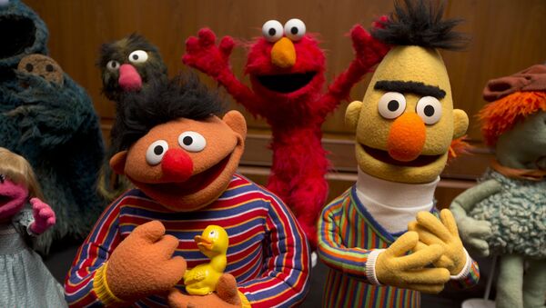 Bert and Ernie, as well as Elmo, center, are among a donation of additional Jim Henson objects to the Smithsonian's National Museum of American History in Washington, Tuesday, Sept. 24, 2013. - Sputnik International