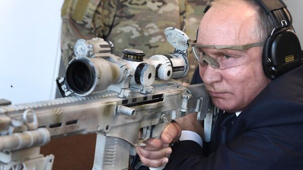 President Vladimir Putin visits Patriot park - Sputnik International