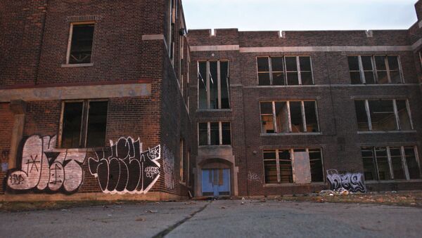 The former Sherrard school is seen in Detroit. - Sputnik International