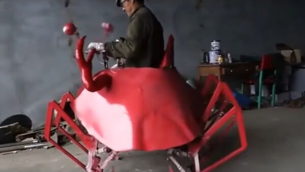 Chinese farmer invents robo crab - Sputnik International