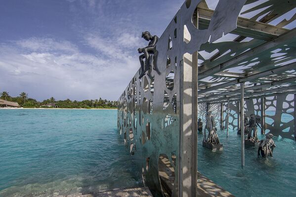 Underwater Series of Sculptures Colarium by Jason deCaires Taylor's in Maldives - Sputnik International