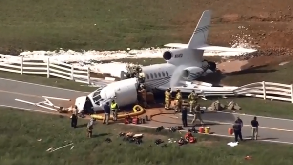 Falcon 50 plane crashes in Greenville, South Carolina. - Sputnik International