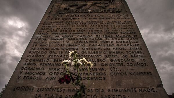 A monument in the Plaza de la Tres Culturas dedicated to the people killed in the student rally on October 2, 1968.  - Sputnik International