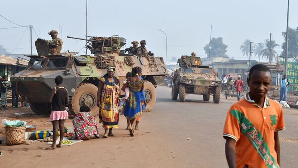 French Sangaris forces patrol in muslim district of PK 5 in Bangui as people go to the polls to take part in the Central African Republic second round of the presidential and legislative elections on February 14, 2016 - Sputnik International