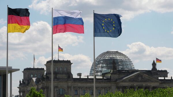 From left to right: Flags of Germany, Russia and the EU - Sputnik International