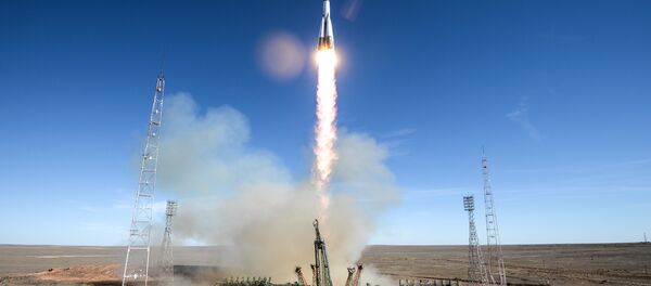The launch of the Soyuz-FG on October 11 The launch of the Soyuz-FG on October 11 - Sputnik International