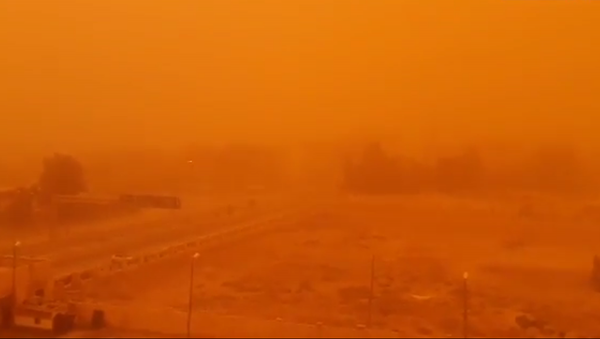 Sandstorm in the Syrian city of Deir ez-Zor - Sputnik International
