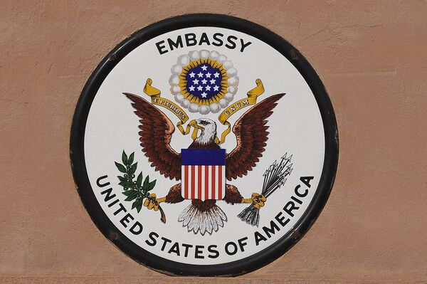 US coat of arms at the US Embassy in Moscow. US coat of arms at the US Embassy in Moscow. - Sputnik International
