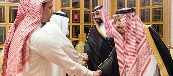 Saudi Arabia's King Salman bin Abdulaziz Al Saud , Saudi Crown Prince Mohammed bin Salman receives Khashoggi family in Riyadh, Saudi Arabia October 23, 2018. - Sputnik International