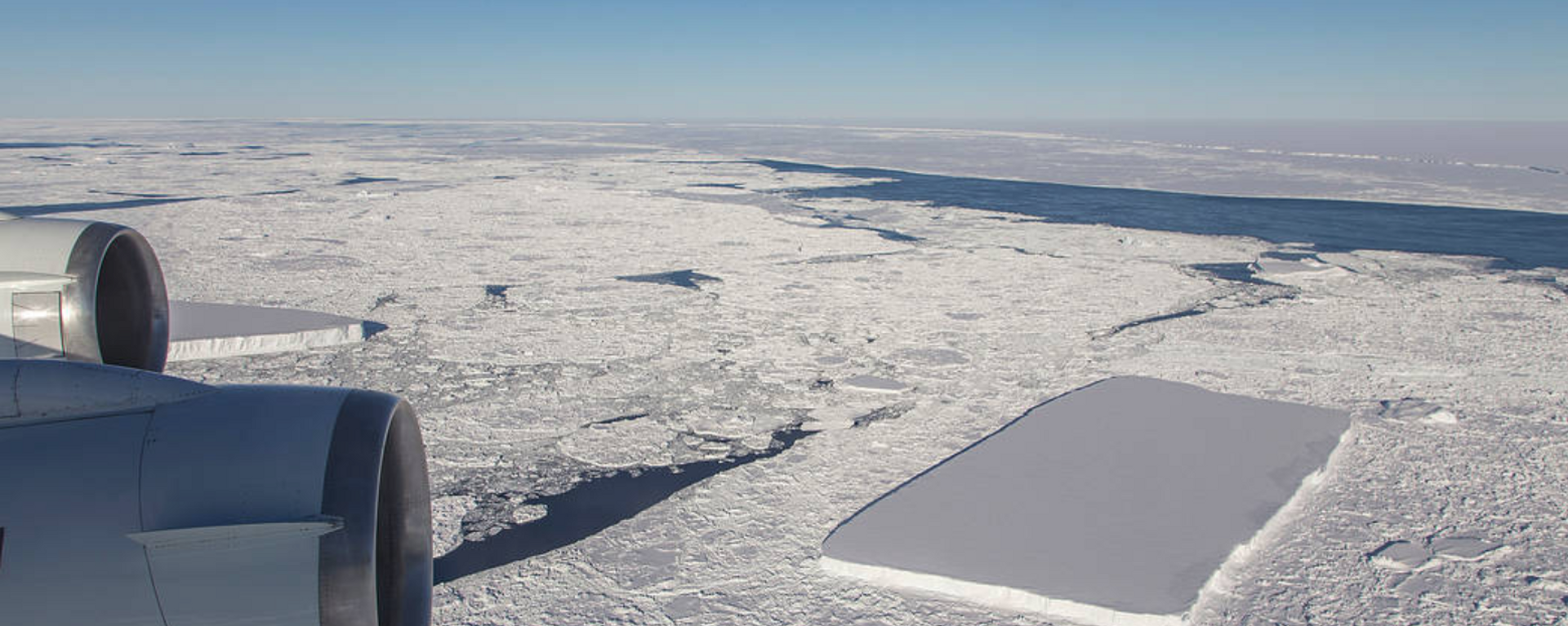 NASA releases image of second rectangular iceberg spotted by Operation IceBridge earlier this month - Sputnik International, 1920, 20.05.2021