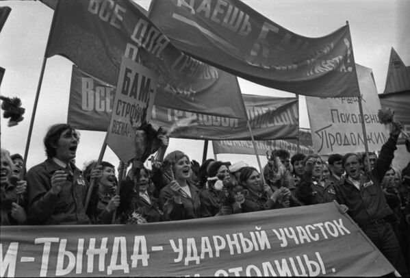 Back to USSR: Sneak Peek of Soviet Youth's Daily Life - Sputnik International