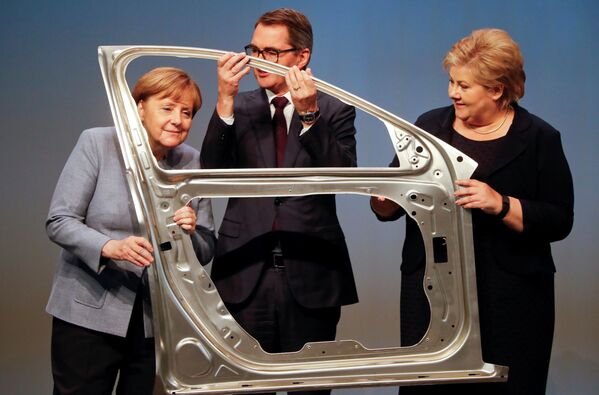 Gazing Into the Past: A Brief Chronicle of Angela Merkel's Political Career - Sputnik International