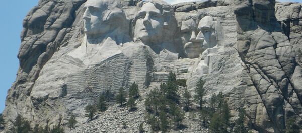Mount Rushmore in South Dakota, which was carved into the Black Hills (Paha Sapa), considered sacred by the Lakota tribe - Sputnik International
