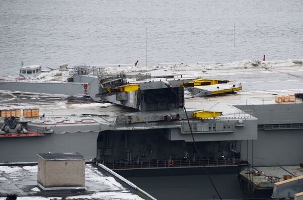 The cruiser Admiral Kuznetsov at ship repair plant The cruiser Admiral Kuznetsov at ship repair plant - Sputnik International