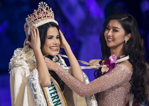 Smokin' Hot! Venezuela Wins Miss International Beauty Pageant 2018 in Japan - Sputnik International
