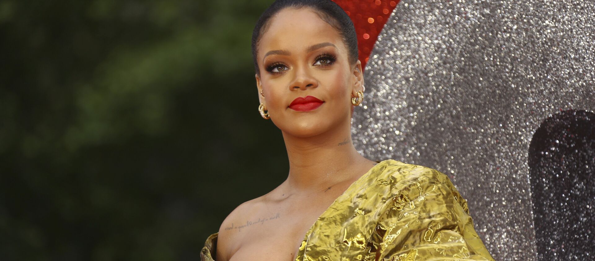 Rihanna poses for photographers upon arrival at the premiere of the film 'Ocean's 8' in central London, Wednesday, June 13, 2018 - Sputnik International, 1920, 03.02.2021