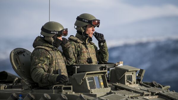 Spanish soldiers in an Pizarro tank during an exercise to capture an airfield as part of the Trident Juncture 2018, a NATO-led military exercise, on November 1, 2018 near the town of Oppdal, Norway. - Sputnik International