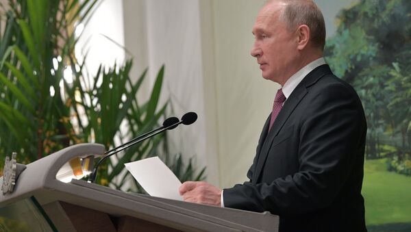 Russian President Vladimir Putin arrives in Singapore on November 11, 2018. - Sputnik International