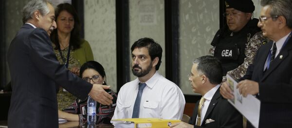 United States citizen Paul Ceglia, white shirt, appears in court to file an appeal against his extradition, requested by the United States, in Quito, Ecuador, Wednesday, Sept. 26, 2018 - Sputnik International